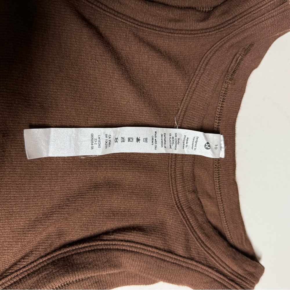 Lululemon Hold Tight Cropped Tank Top - Picture 6 of 6